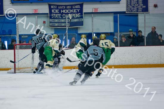 V Hockey 211