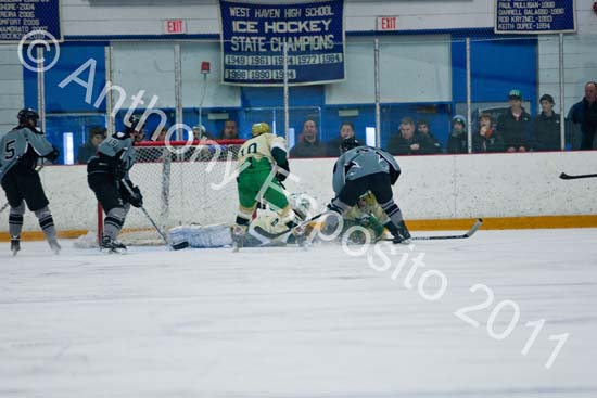V Hockey 214