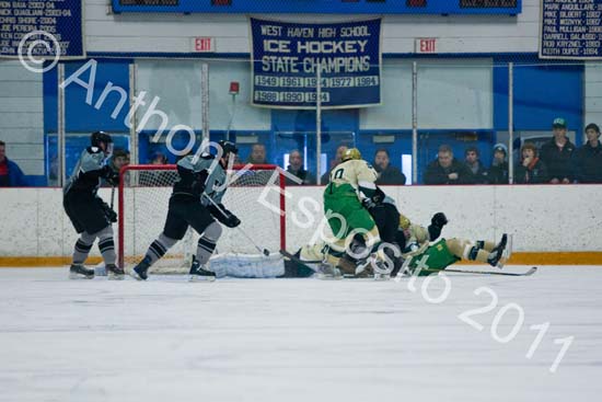 V Hockey 216
