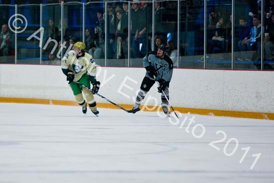 V Hockey 241